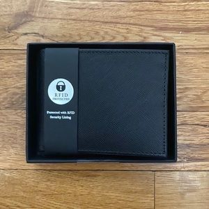 Bloomingdales Mens Wallet